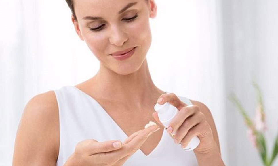 Sluneční ochrana je důležitou součástí péče o pokožku při atopické dermatitidě