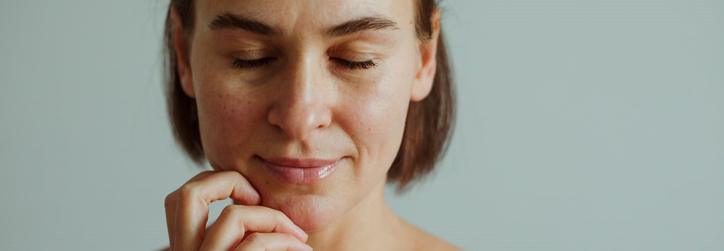 bruzdy nosowo wargowe