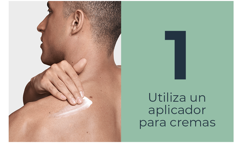 Cómo aplicar crema en la espalda