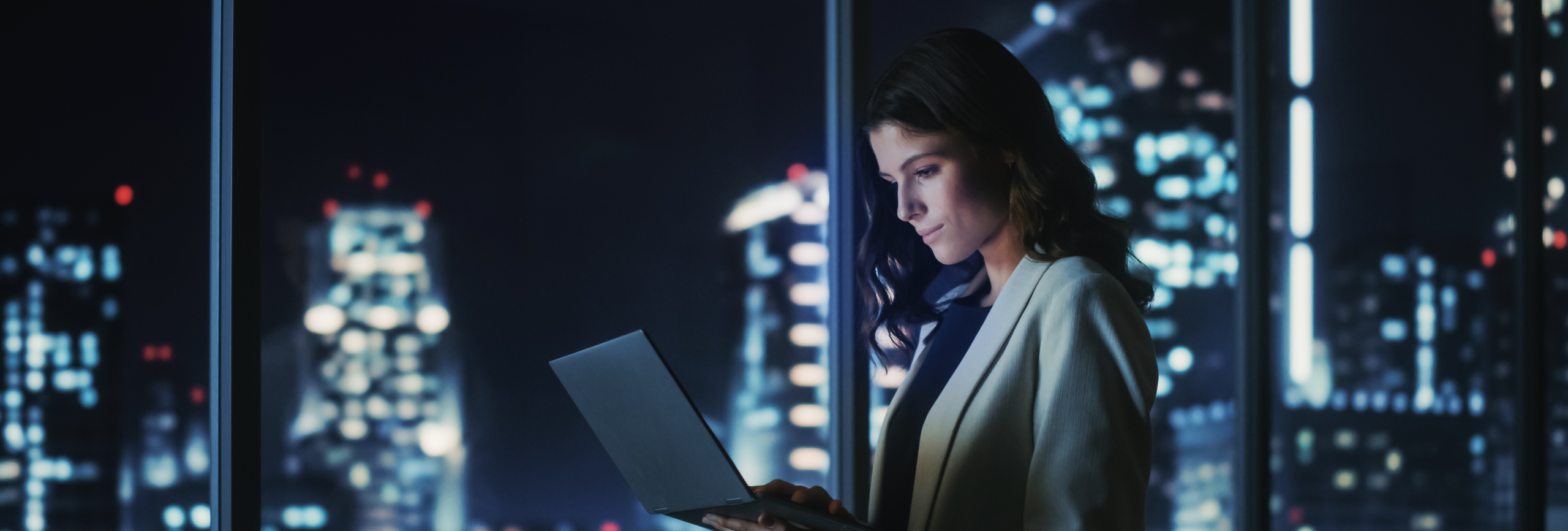 Persona afectada por la luz azul