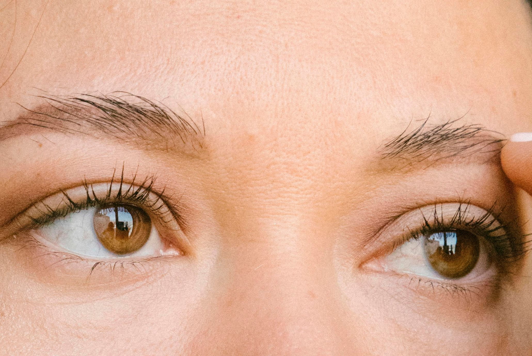 por-que-aparecen-parpados-caidos-como-se-pueden-tratar-eucerin