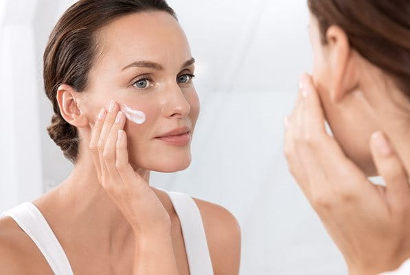 Екзема за лицето: добрата грижа за кожата помага за намаляване на симптомите