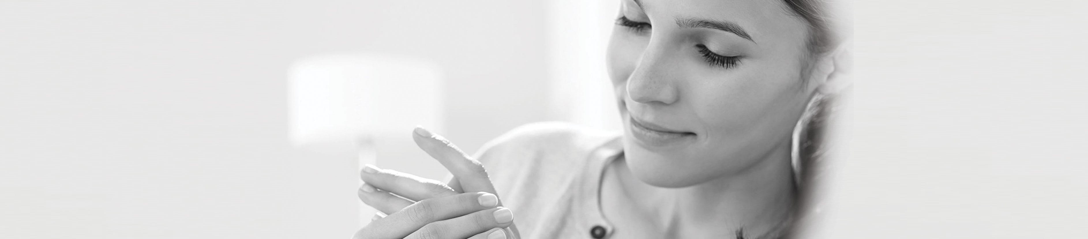 mulher com pele sensível