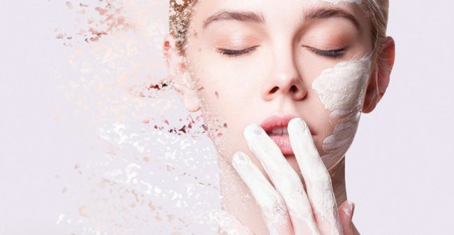 Tẩy tế bào chết đều đặn chăm sóc da mùa nắng nóng