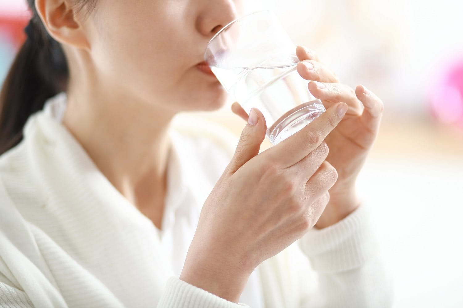 Uống nhiều nước giúp thanh lọc độc tố trong cơ thể