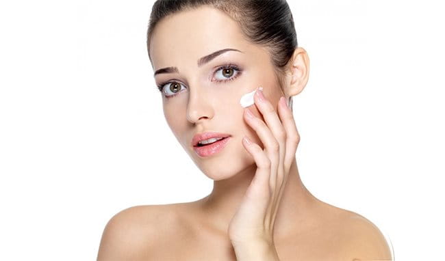 kem trị thâm mụn