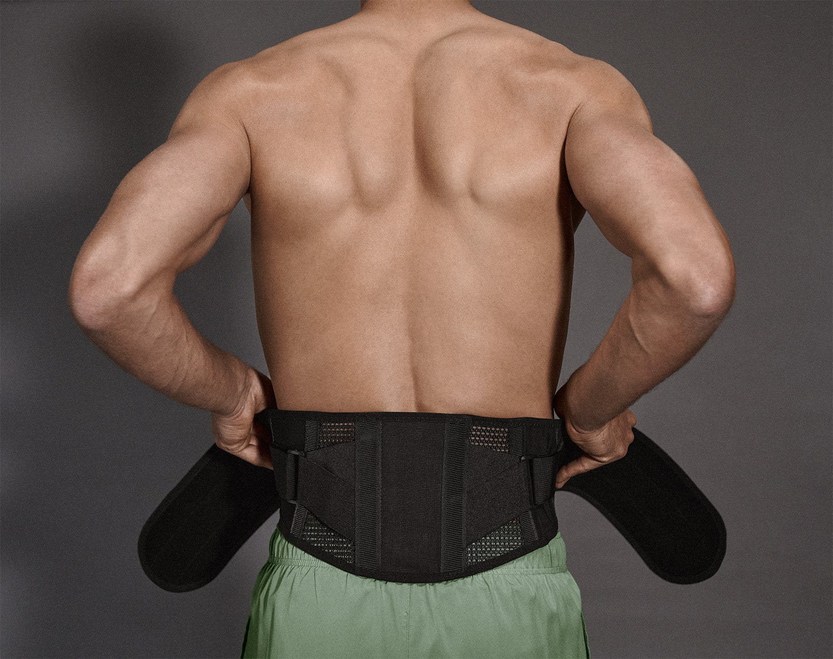 Protective Rückenbandage Schritt 1