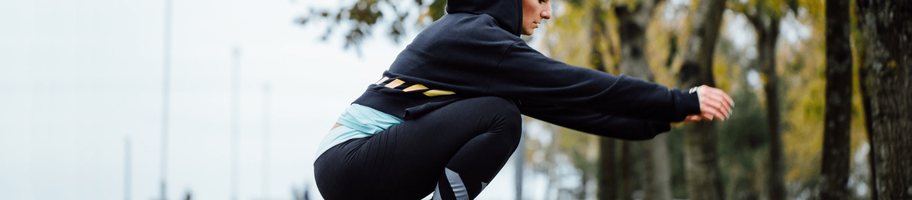 Frau beim Outdoor Fitness