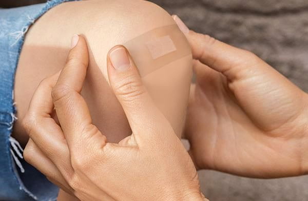 Cara Merawat Luka Sayat | Hansaplast.id