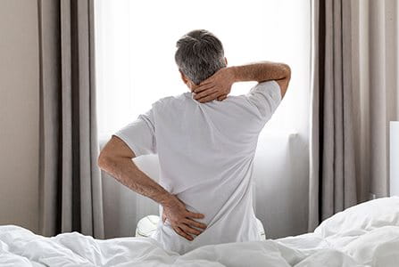 Consejos para prevenir o combatir el dolor de espalda en la oficina